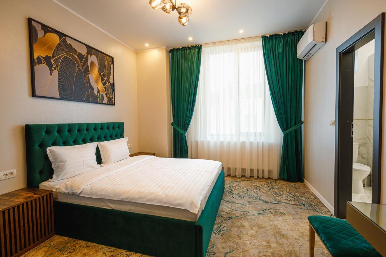 Motel Andra Tecuci エクステリア 写真