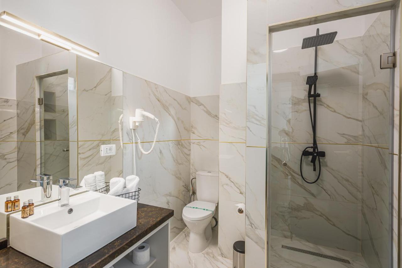 Motel Andra Tecuci エクステリア 写真