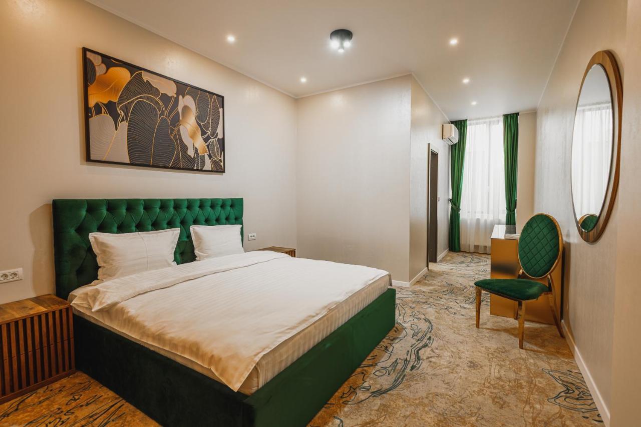 Motel Andra Tecuci エクステリア 写真