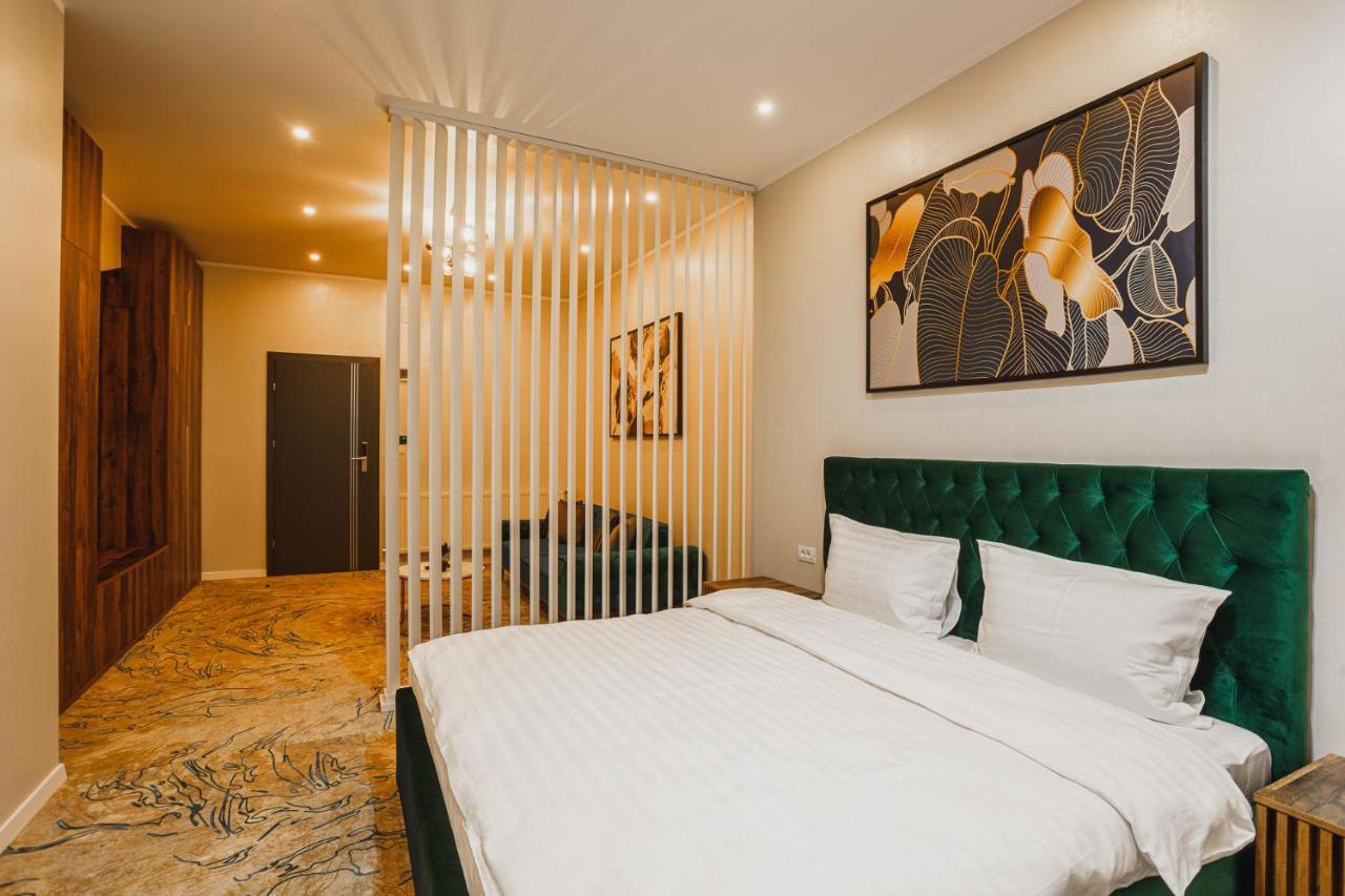 Motel Andra Tecuci エクステリア 写真