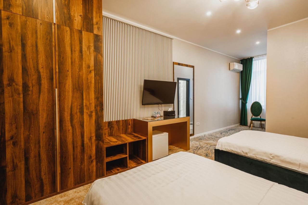Motel Andra Tecuci エクステリア 写真