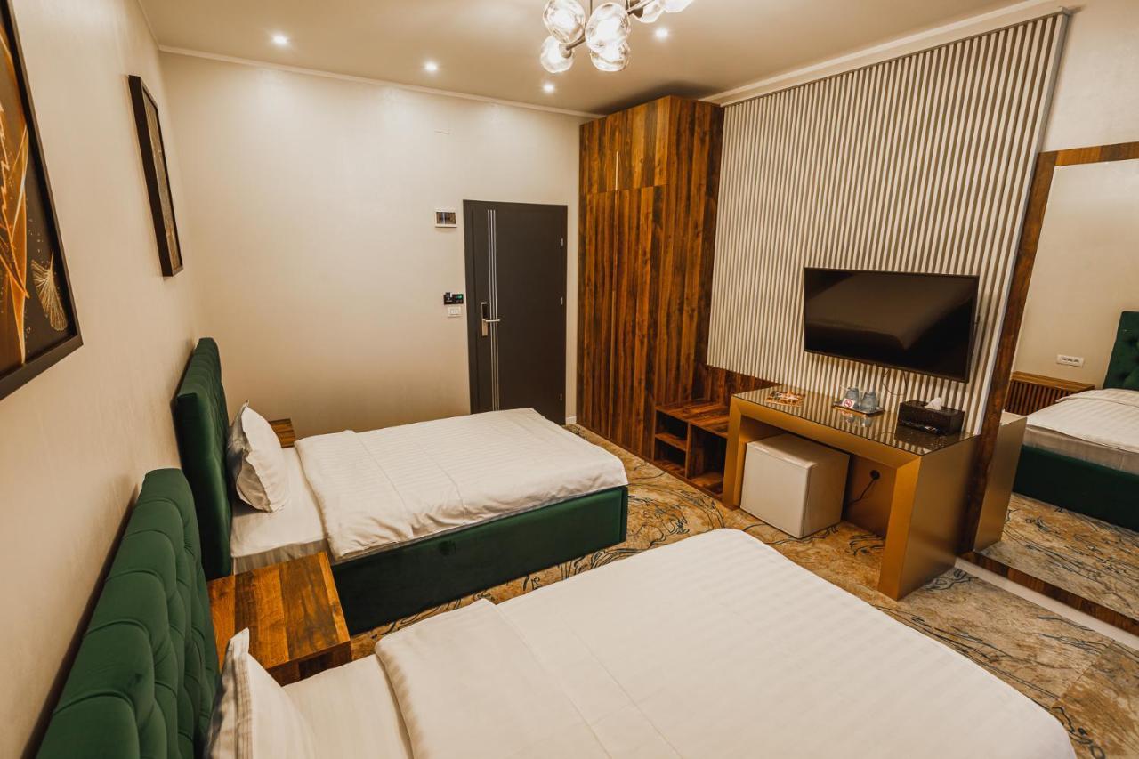 Motel Andra Tecuci エクステリア 写真