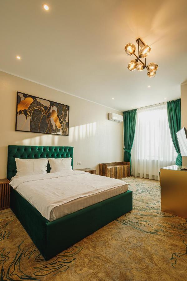 Motel Andra Tecuci エクステリア 写真