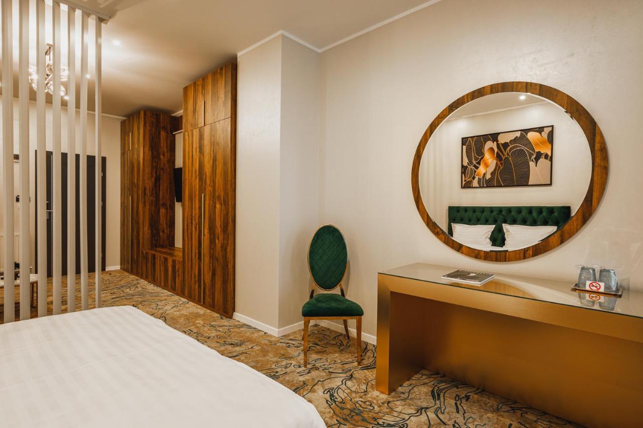 Motel Andra Tecuci エクステリア 写真