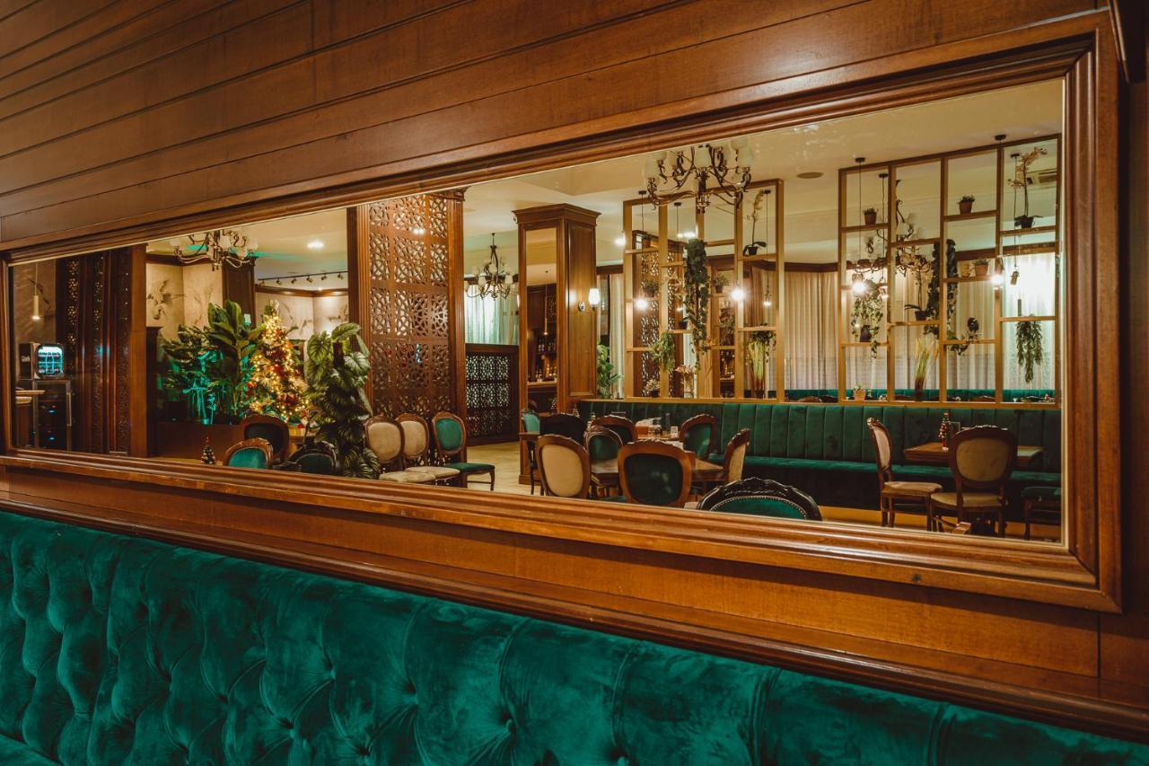 Motel Andra Tecuci エクステリア 写真